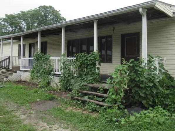 719 S Grace St, Marissa, IL 62257