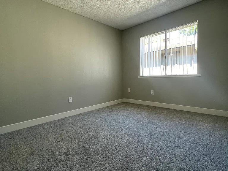 410 U St #I — Photo 6