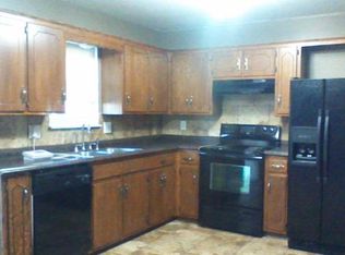 1008 S Ward Pkwy, Blue Springs, MO 64014