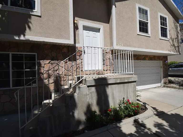3174 S Lincoln St — Photo 3