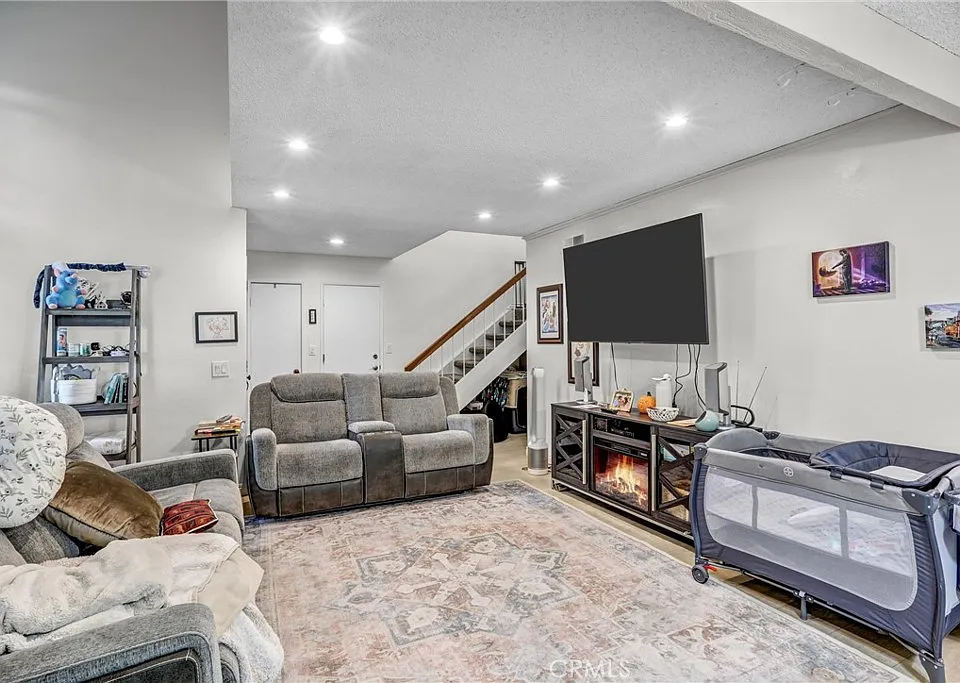 2015 Chaparral St