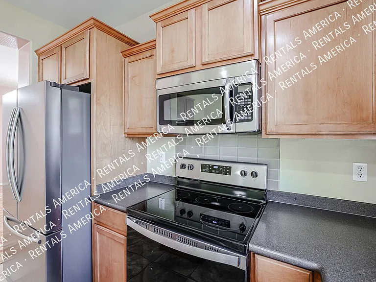2127 W Monte Cristo Ave — Photo 18