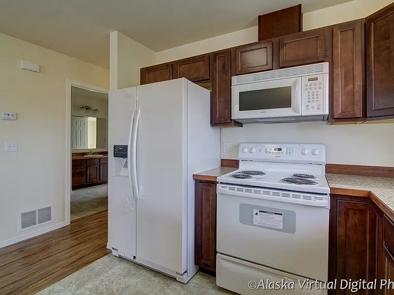 2278 Galatea Dr — Photo 10