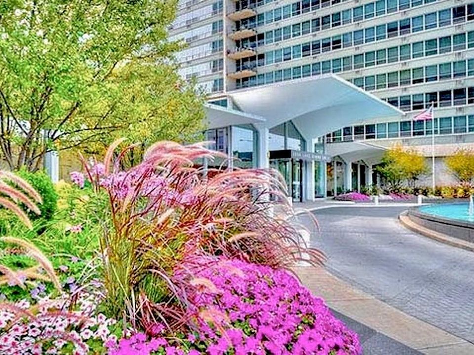 3550 North Lake Shore