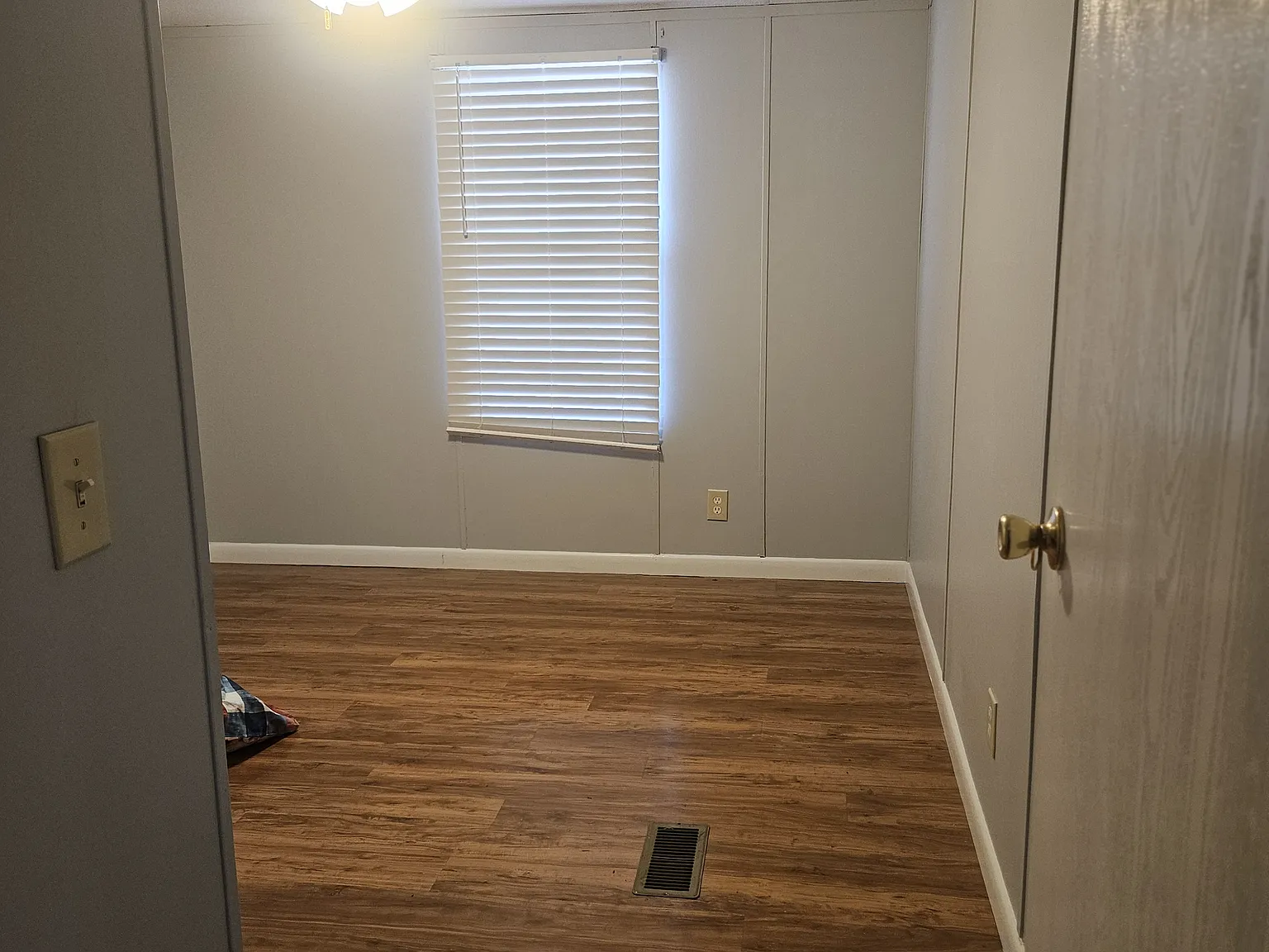 3 bed, 1456 sqft, $1,400 — Photo 2