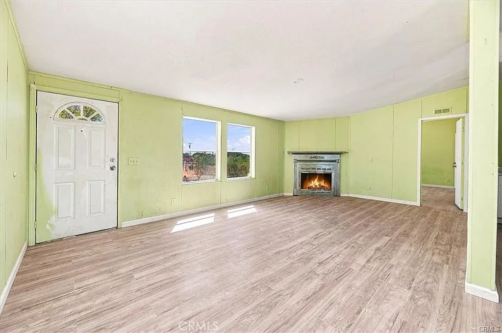 3 bed, 1456 sqft, $2,250 — Photo 1