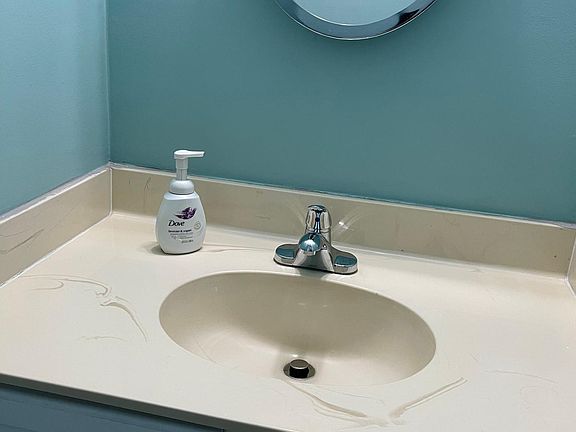 5th image of 419 Garden Dr Unit 118D