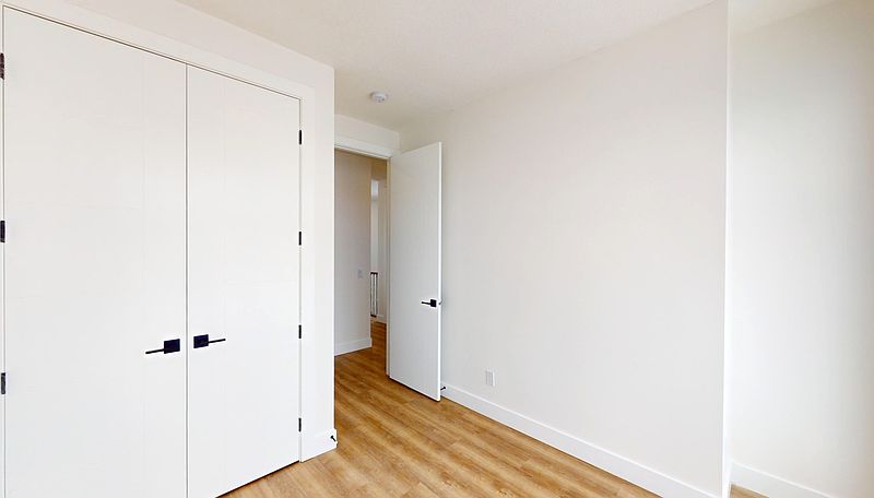 Calgary Townhouse for rent - 3 Bedrooms — photo 15