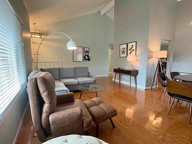 1391 Hardy Pl — Photo 7