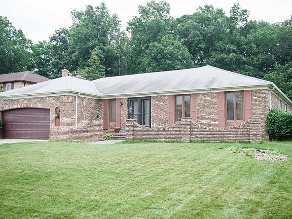 5th image of 7603 Edgewood Ln