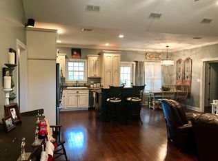 104 Huntington Ct, Sylvester, GA 31791