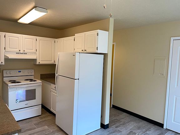3rd image of 4815 SE Railroad Ave #11828