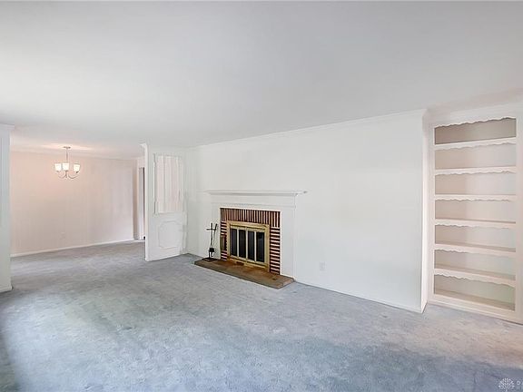 5th image of 1113 Greenridge Dr