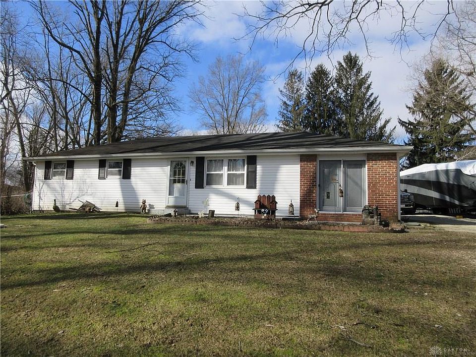 1st image of 3658 S Creek Dr