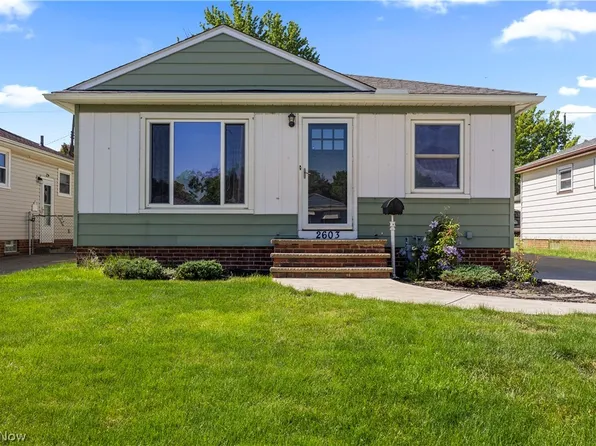 2603 Center Dr, Parma, OH 44134