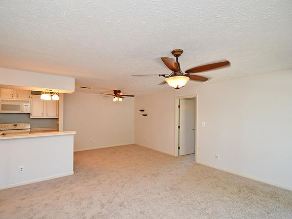 5th image of 8919 Eagleview Dr APT 7