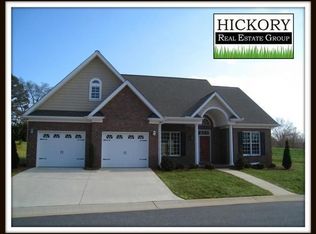 1024 12th Avenue Dr NW, Hickory, NC 28601