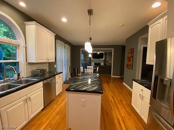 3rd image of 200 Chadwick Dr