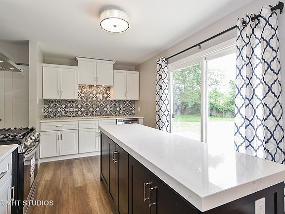 4th image of 3510 Birchwood Dr