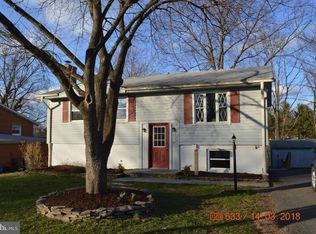 606 W Maple Ave, Sterling, VA 20164