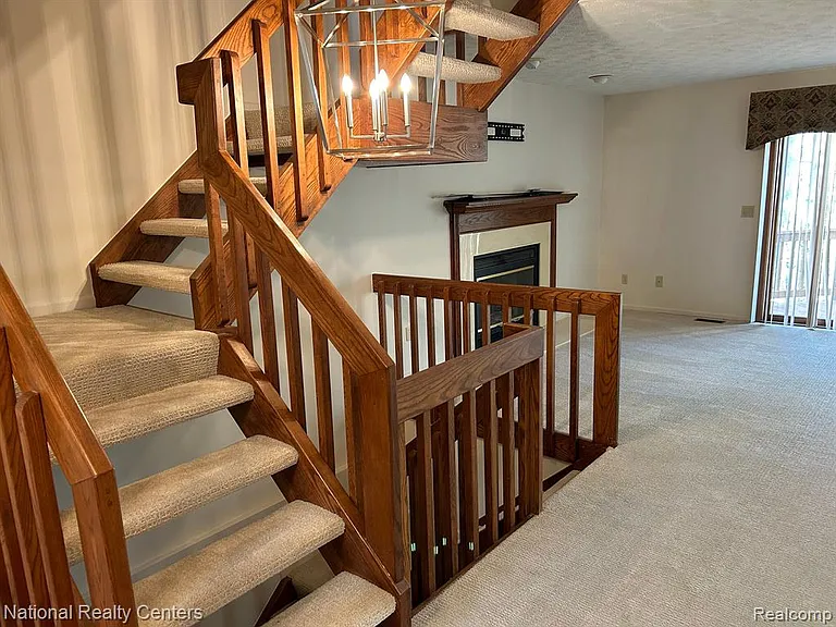 6572 Ridgeview Dr — Photo 9