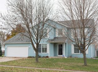 1607 Oak Park Dr, Champaign, IL