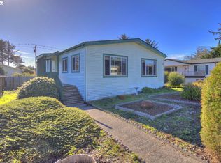 1109 Rowland Ln, Brookings, OR 97415