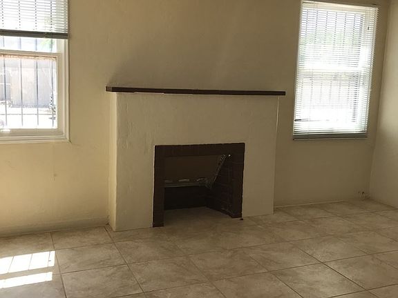 2nd image of 401 W Palmdale St Unit 01