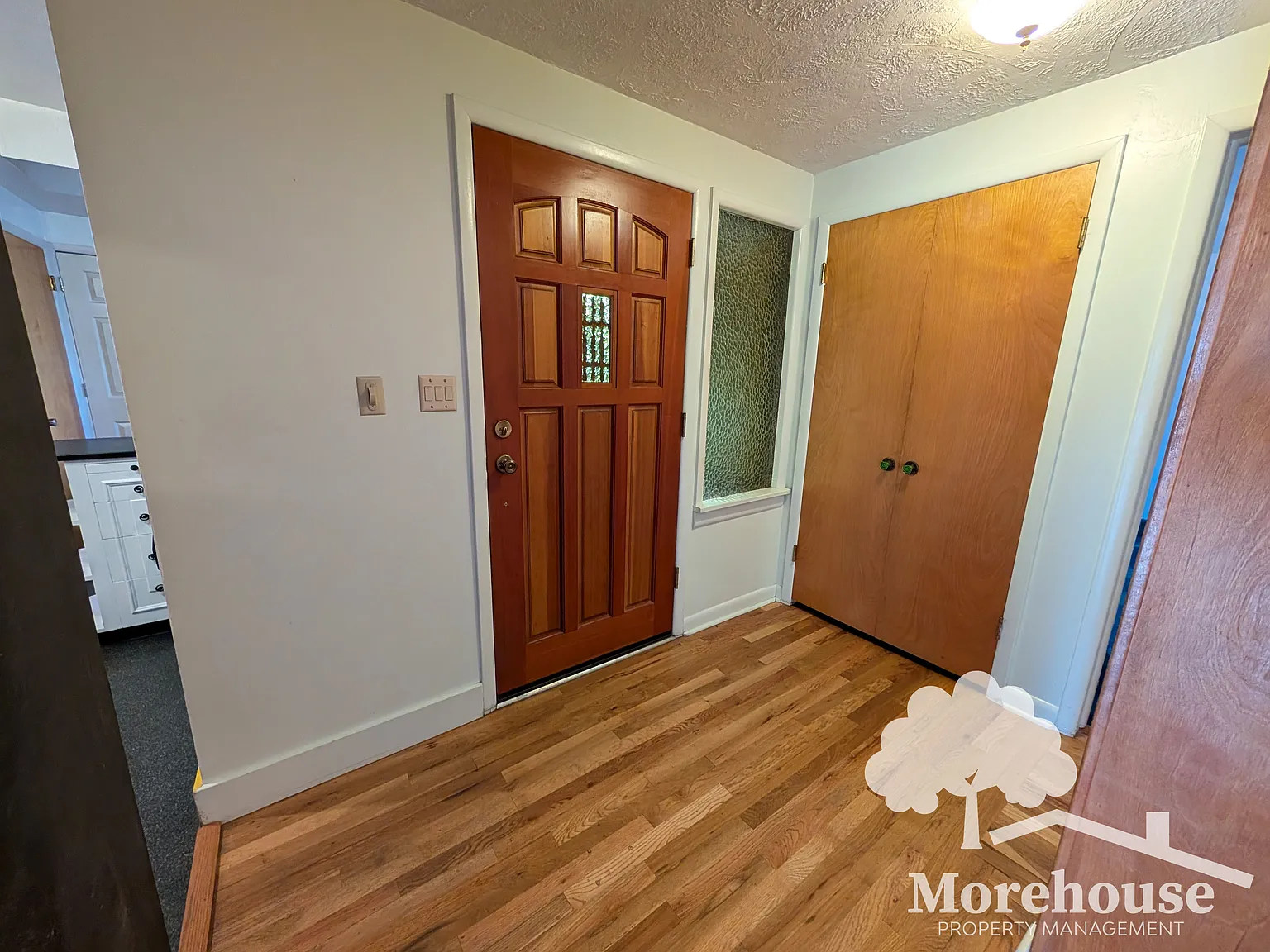 2 bed, 2388 sqft, $3,000 — Photo 4