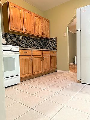 4th image of 2275 Pacific St Floor 2