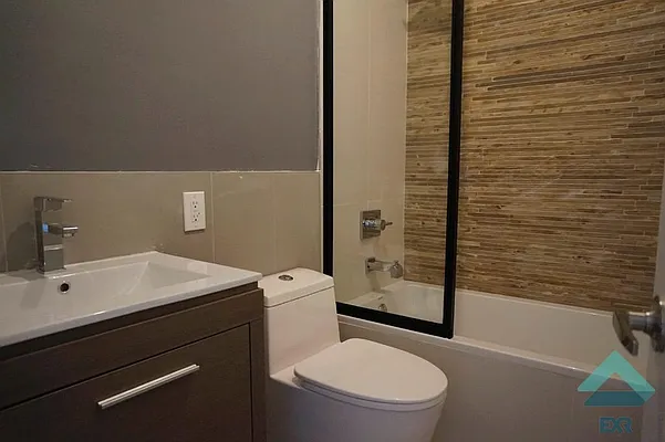 Rented by EXR | media 11