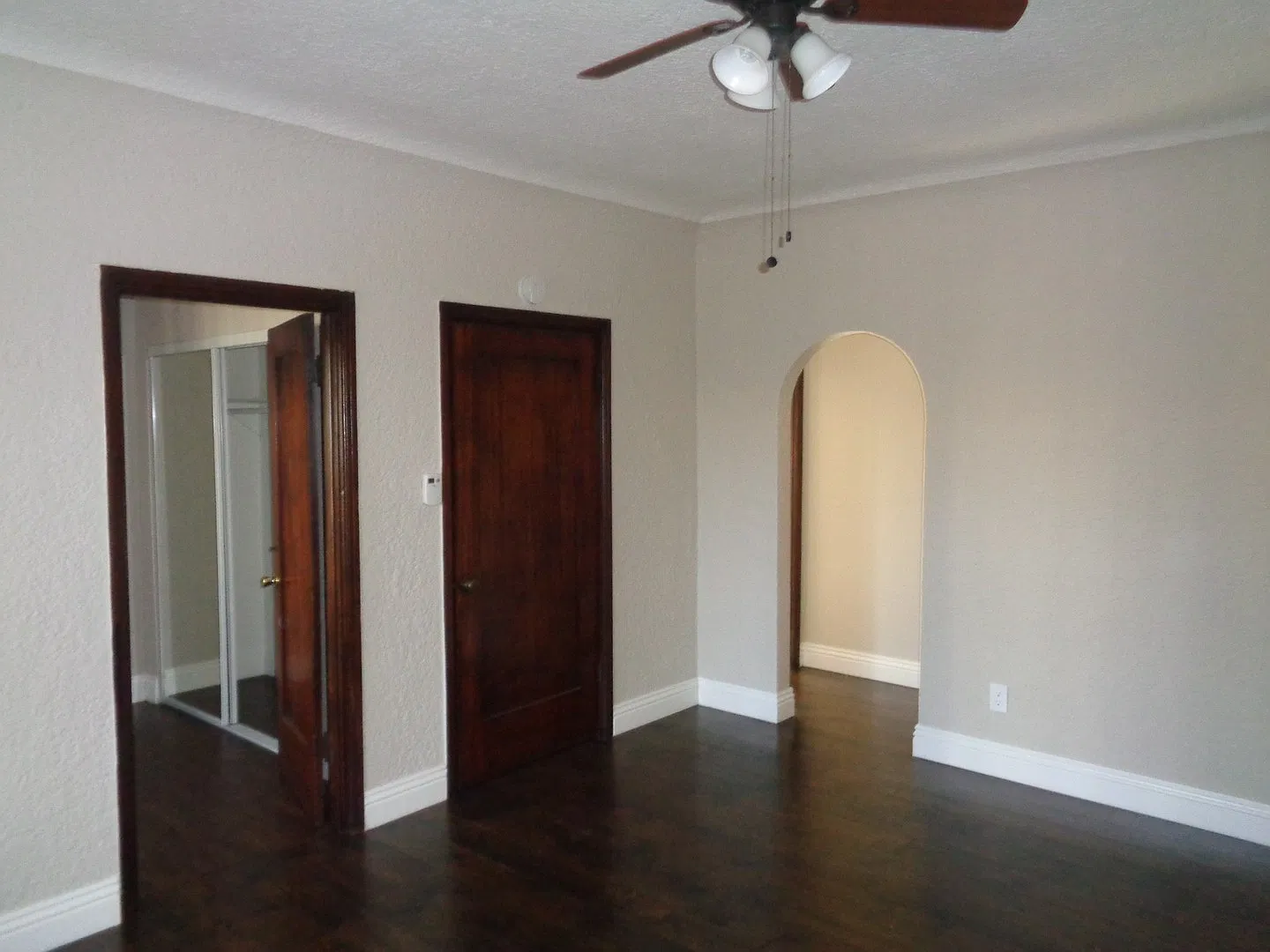 1810 E. 7th St. — Photo 3