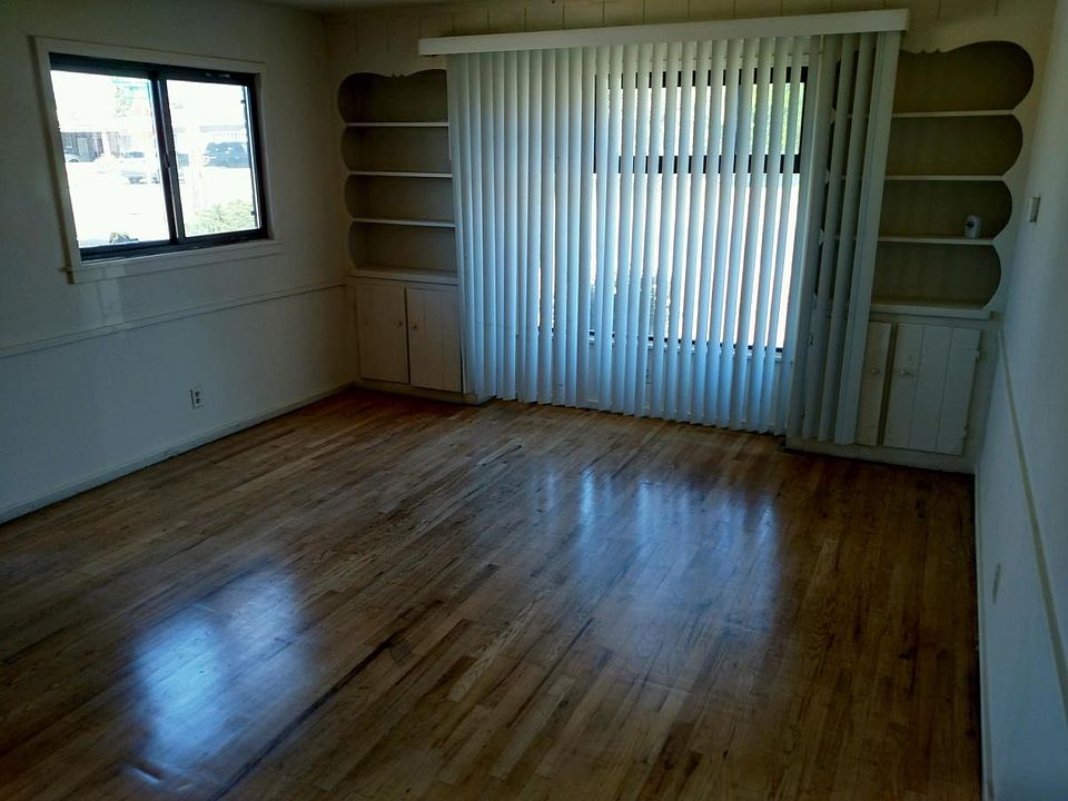 1st image of 2445 Madeira Dr NE #A