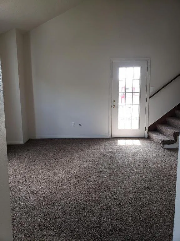 3330-B Seine St — Photo 4