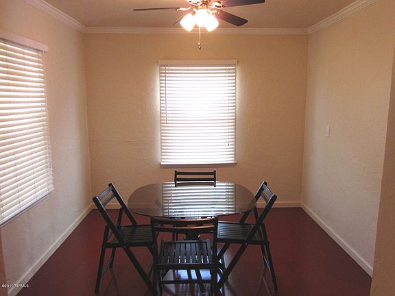 3rd image of 2809 E Linden St