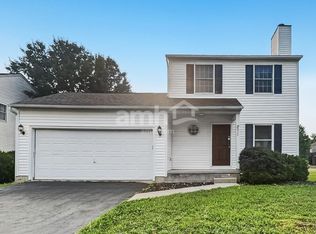 825 Whitehead Dr, Pataskala, OH 43062