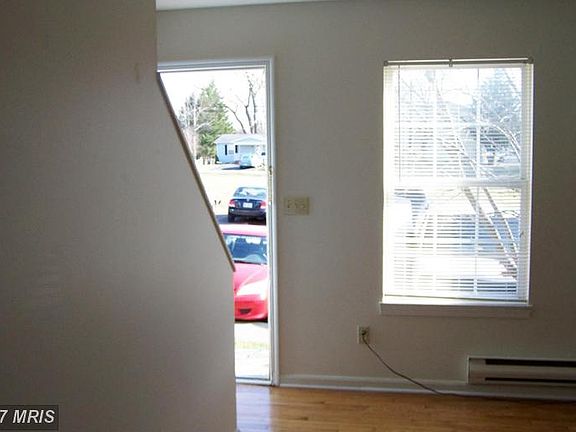 5th image of 1034 Bridle Ct