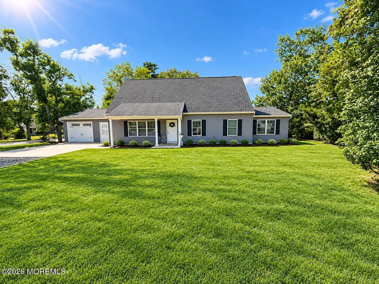 5 bed, 2414 sqft, $5,500 — Photo 1