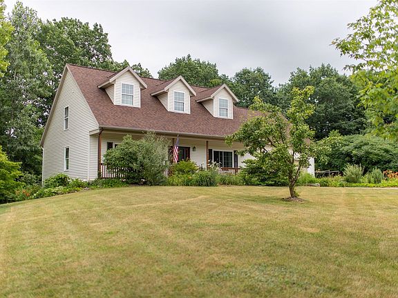 2nd image of 1201 Paige Ln