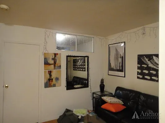 Rented by Anchor Associates | media 37