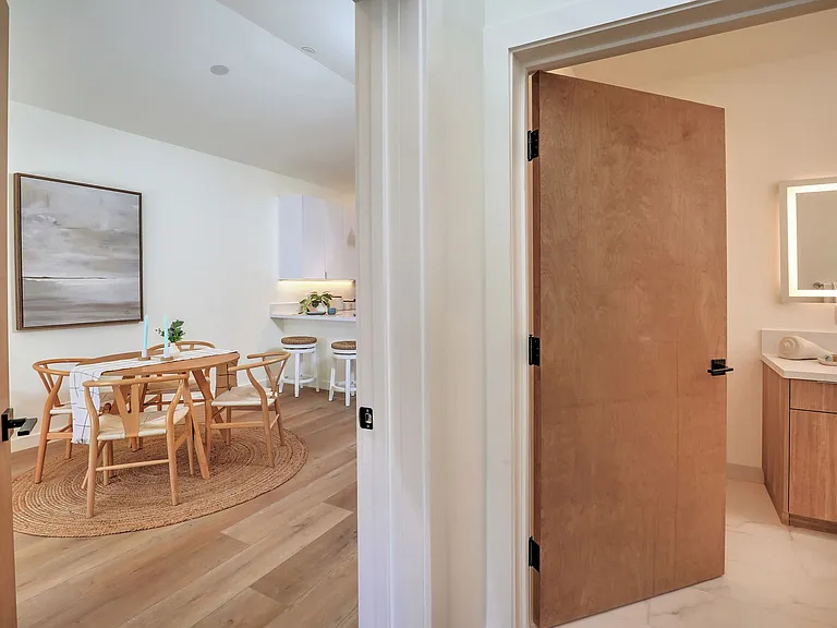 4745 Carpinteria Ave — Photo 15