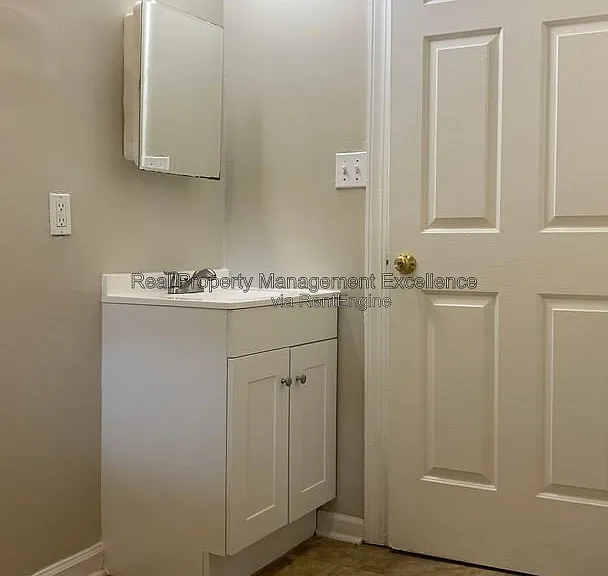410 Lamont St — Photo 14