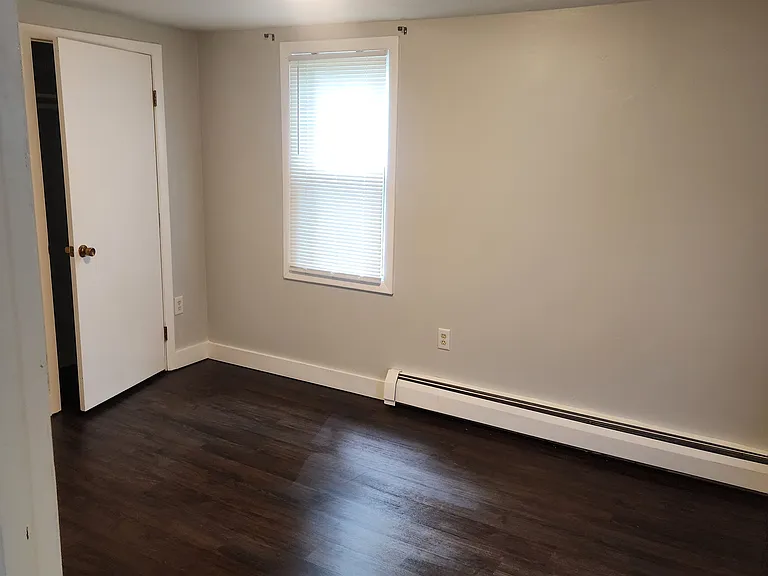 32 Grotto Ave — Photo 5