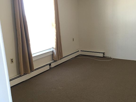 2nd image of 418 Atlantic Ave APT 4