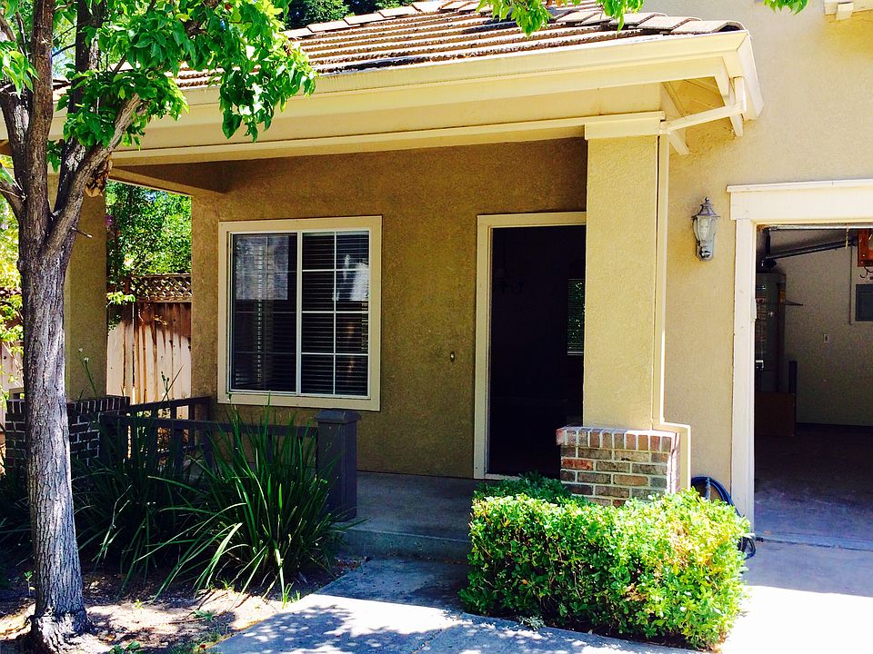 2nd image of 2088 Olivia Ct