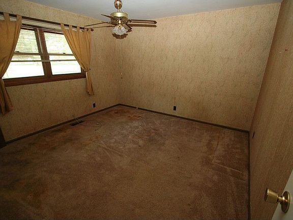 5th image of 1024 N Chestnut St