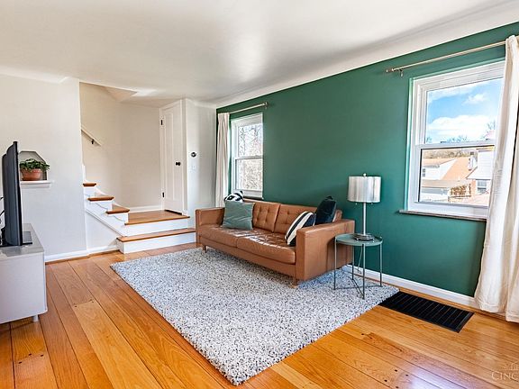 3rd image of 5609 Milan Ave