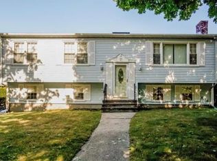 3 Chalet Dr, Methuen, MA 01844