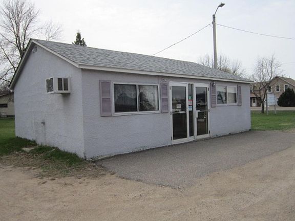4th image of 22951 Rum River Blvd NW