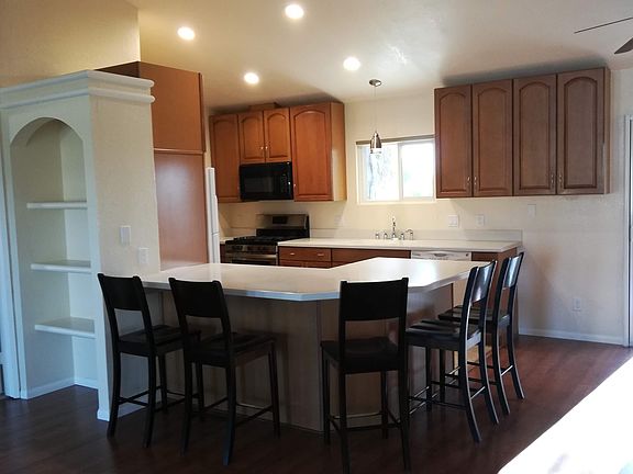 Breakfast bar